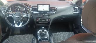 Kia Ceed Bj:09-2018 1.6 CRDI 136pk Full-Led Navigatie Leder Memory Sportstoelen Blindspot systeem JBL Sound Elektrische achterklep picture 27