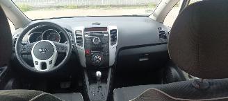 Kia Venga Bj: 08-2013 1.6 Benzine Automaat Climatecontrol Stoelverwarming Lichtautomaat Privacyglas keyless Entry 4xElektrische ramen Elektrische-spiegels met parkeerstand Mistlampen 16 inch kia velgen Trekhaak picture 18