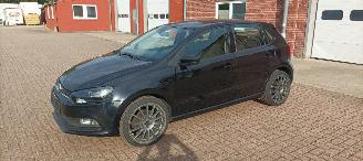 Volkswagen Polo Bj:03-2016 1.4 TDI DPF Euro6 Bluemotion Climatecontrol Stoelverwarming leren stuurwiel mistlampen Elektrische ramen Elektrische-spiegels met verwarming Centrale vergrendeling met afstandsbediening Start-Stop systeem regensensor front Radar picture 2