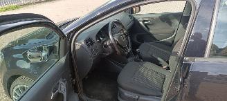 Volkswagen Polo Bj:03-2016 1.4 TDI DPF Euro6 Bluemotion Climatecontrol Stoelverwarming leren stuurwiel mistlampen Elektrische ramen Elektrische-spiegels met verwarming Centrale vergrendeling met afstandsbediening Start-Stop systeem regensensor front Radar picture 14