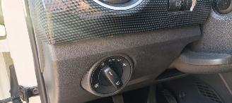 Volkswagen Up! Bj:08-2019 Move Up! 1.0-mpi Airconditioning Navigatie-Houder Cruisecontrol Drivelane assistent Lichtautomaat Regensensor Boordcomputer Elektrische ramen Centrale vergrendeling met afstandsbediening Start-Stop systeem 15-inch velgen Parkeersensoren Led-dag picture 28