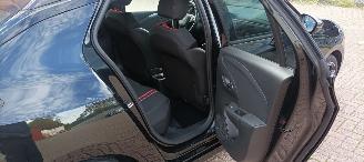 Opel Corsa Bj:02-2022 GS-Line 1.2-Turbo Full-Led Led-Achterlichten Digitaal Cockpit Sport-modus Climatecontrol CruiseControl Stoelverwarming stuurwiel met verwarming Privacy glas 4xElektrische ramen Elektrische-spiegels Blindspot systeem Achteruitrijcamera Dimmende picture 24