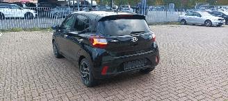 Hyundai I-10 Bj:11-2024 Prime Edition 1.2-mpi Digital Cockpit Navigatie Climatecontrol CruiseControl Stoelverwarming Lichtautomaat Privacyglas keyless Entry Stuurwiel met verwarming Achteruitrijcamera 4xElektrische ramen Elektrische-spiegels Led Dagrijverlichting mist picture 5