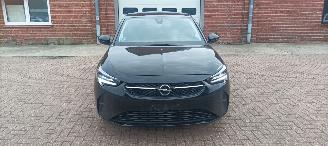 Vaurioauto  passenger cars Opel Corsa Bj:07-2020 1.2 Navigatie Full-Led koplampen Cruisecontrol Stoelverwarming stuurwiel met verwarming Lichtautomaat Regensensor Automatische dimmende binnenspiegel Parkeersensoren Achteruitrijcamera privacy glas 2020/12