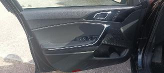 Kia Ceed Bj:09-2018 1.6-Diesel 136pk Full-Led koplampen Navi Leder Memory Sportstoelen Blindspot Drivelane JBL sound 4xStoelverwarming elektrische achterklep Automatische inparkeren keyless Entry Blindspot picture 16