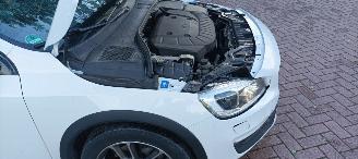 Volvo V-60 Bj:11-2016 Cross Country 2.4 5cil Diesel 190pk 4x4 Automatik Navigatie Xenon Led Climatecontrol CruiseControl Stoelverwarming Lichtautomaat Privacyglas Regensensor Trekhaak picture 18