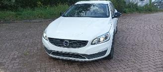 Volvo V-60 Bj:11-2016 Cross Country 2.4 5cil Diesel 190pk 4x4 Automatik Navigatie Xenon Led Climatecontrol CruiseControl Stoelverwarming Lichtautomaat Privacyglas Regensensor Trekhaak picture 11