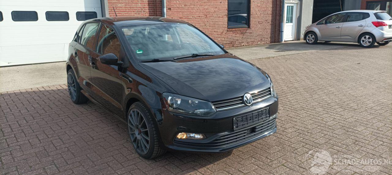 Volkswagen Polo Bj:03-2016 1.4-TDI euro6 Climatecontrol Stoelverwarming Regensensor leren stuurwiel mistlampen Metallic Lak Elektrische ramen Elektrische-spiegels met verwarming Centrale vergrendeling met afstandsbediening Start-Stop systeem Frontassistent