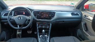 Volkswagen T-Roc Bj:06-2021 Active 1.5-TSI DSG 150pk Digital Cockpit Navigatie Drive modus Climatecontrol CruiseControl Stoelverwarming stuurwiel met verwarming Privacy glas Trekhaak Full-Led koplampen Led achterlichten zwart dakhemel Blindspot picture 26