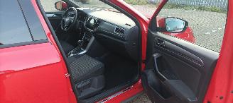 Volkswagen T-Roc Bj:06-2021 Active 1.5-TSI DSG 150pk Digital Cockpit Navigatie Drive modus Climatecontrol CruiseControl Stoelverwarming stuurwiel met verwarming Privacy glas Trekhaak Full-Led koplampen Led achterlichten zwart dakhemel Blindspot picture 23