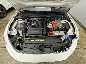 Seat Leon 1.4 TSI eHYBRID PHEV FR Business Intense picture 14