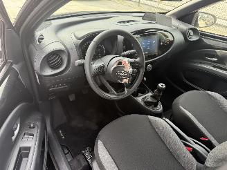 Toyota Aygo 1.0 VVT-I MT  X Play -AIRCO-CAMERA-CARPLAY picture 3
