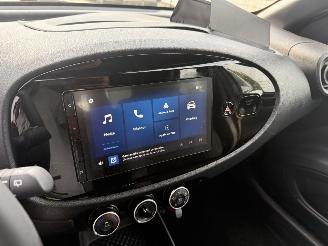 Toyota Aygo 1.0 VVT-I MT  X Play -AIRCO-CAMERA-CARPLAY picture 19