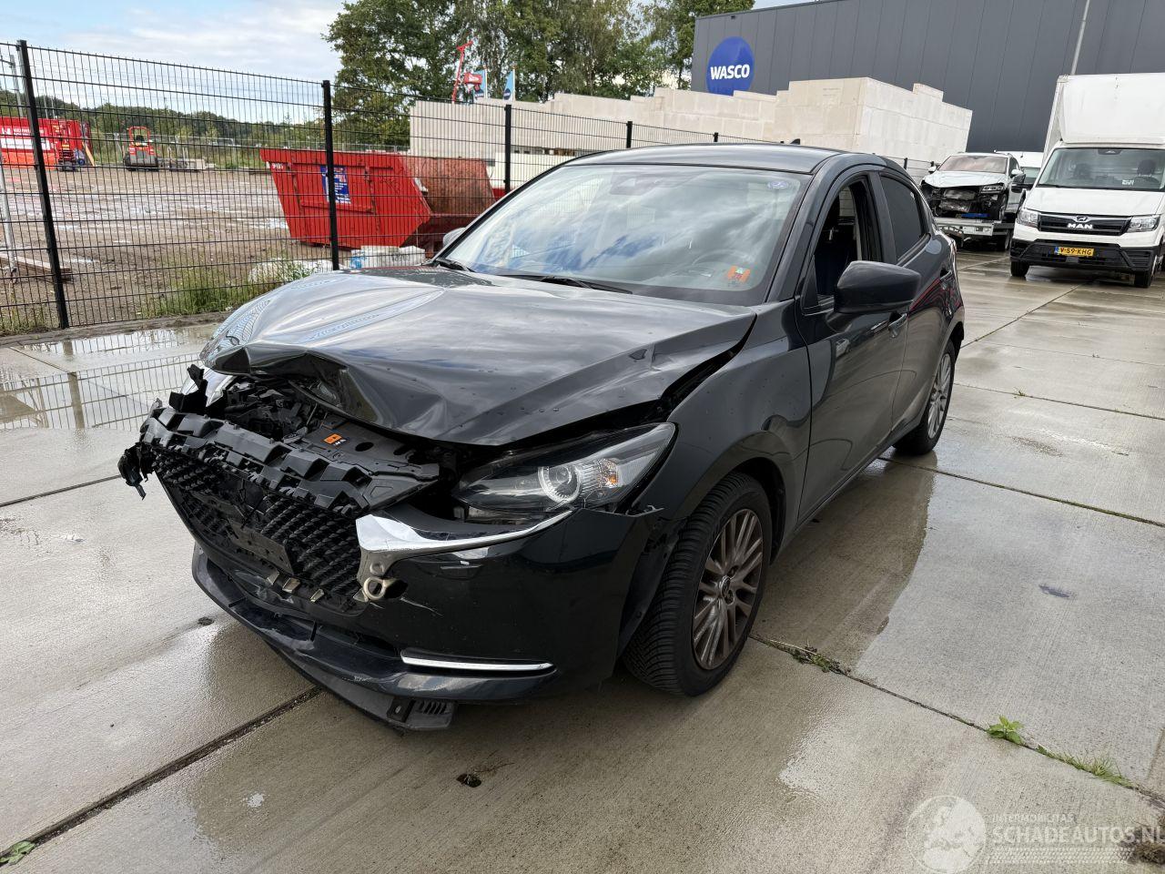 Mazda 2 1.5 Skyactive-G LUXURY-NAVI-CAMERA-PDC