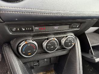 Mazda 2 1.5 Skyactive-G LUXURY-NAVI-CAMERA-PDC picture 15