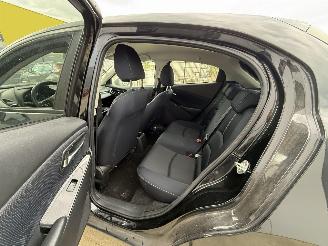 Mazda 2 1.5 Skyactive-G LUXURY-NAVI-CAMERA-PDC picture 10