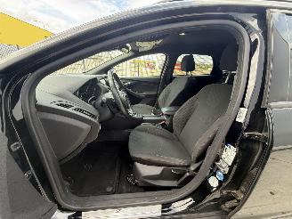 Ford Focus 1.5 TITANIUM- ST LINE  -AUTOMAAT-NAVI-PDC picture 9