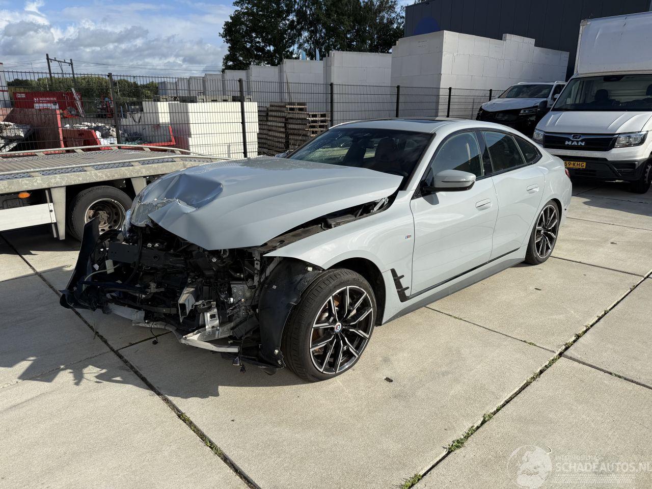BMW i4 eDrive High Executive 84- kWh-LEDER-NAVI-CAMERA-SCHUIFDAK