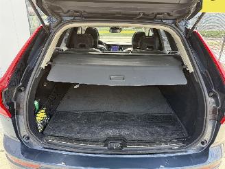 Volvo Xc-60 2.0 B5 Momentum Exclusief -AUTOMAAT-PANO-LEDER-NAVI picture 11