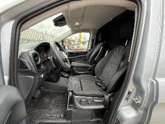 Mercedes Vito 114CDI Pro AUTOMAAT - CAMERA - NAVI - ACC picture 8