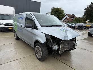 Mercedes Vito 114CDI Pro AUTOMAAT - CAMERA - NAVI - ACC picture 2