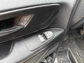 Mercedes Vito 114CDI Pro AUTOMAAT - CAMERA - NAVI - ACC picture 15