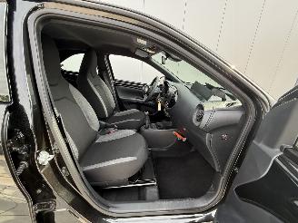 Toyota Aygo X 1.0 VVT-i MT Play Airco picture 12