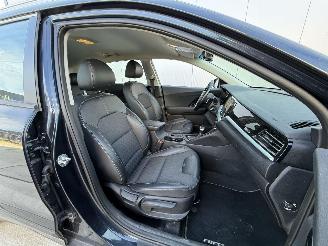 Kia Niro 1.6 GDi Hybrid DynamicLine NAVI - CAMERA picture 12