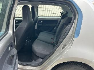 Volkswagen Up! 1.0 65 PK AIRCO picture 7