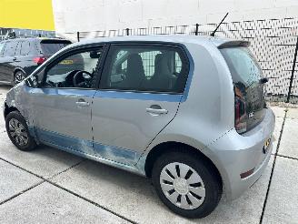 Volkswagen Up! 1.0 65 PK AIRCO picture 4