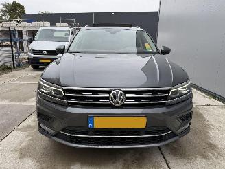 Volkswagen Tiguan 1.4 TSI 4MOTION Highline Business R -PANO-LEDER-NAVI-CAMERA picture 15