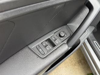 Volkswagen Tiguan 1.4 TSI 4MOTION Highline Business R -PANO-LEDER-NAVI-CAMERA picture 16
