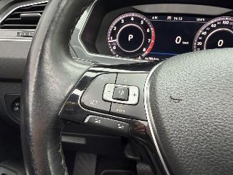 Volkswagen Tiguan 1.4 TSI 4MOTION Highline Business R -PANO-LEDER-NAVI-CAMERA picture 19