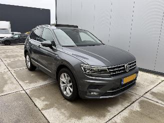Volkswagen Tiguan 1.4 TSI 4MOTION Highline Business R -PANO-LEDER-NAVI-CAMERA picture 2