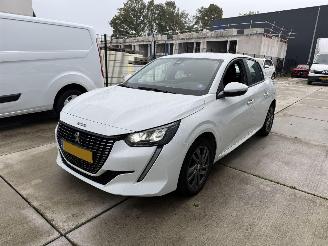 Avarii autoturisme Peugeot 208 1.2 PureTech Blue Lease Active 2021/4