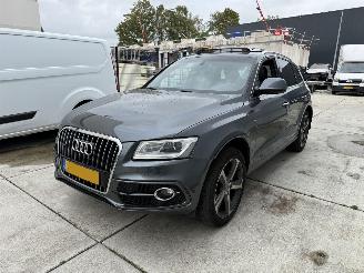 Unfallwagen Audi Q5 2.0 TFSI Quattro 230PK - 3xS-line PANO - NAVI - LED 2015/11