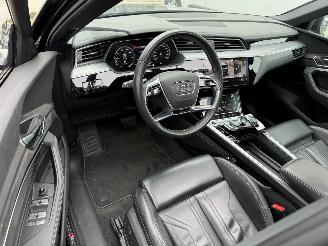 Audi E-tron 50 Quatro  S-edition 71 kWh -PANO-NAVI-LEDER-CAMERA picture 3
