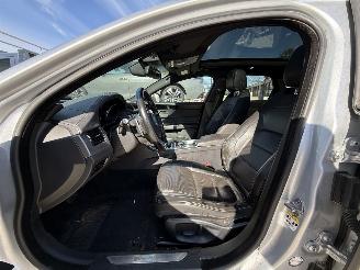 Jaguar XF 2.0 d  Portfolio Sportbreake -LEDER-NAVI-PDC-AUTOMAAT picture 9