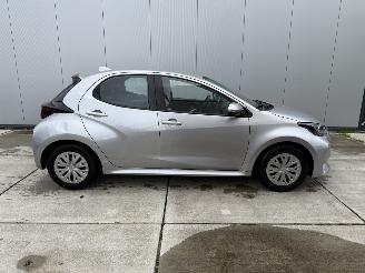 Toyota Yaris 1.5 Hybrid Active -NAVI-PDC-CAMERA picture 7