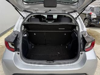 Toyota Yaris 1.5 Hybrid Active -NAVI-PDC-CAMERA picture 11