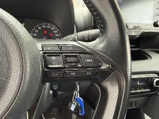 Toyota Yaris 1.5 Hybrid Active -NAVI-PDC-CAMERA picture 15