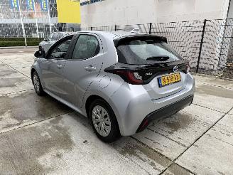 Toyota Yaris 1.5 Hybrid Active -NAVI-PDC-CAMERA picture 4