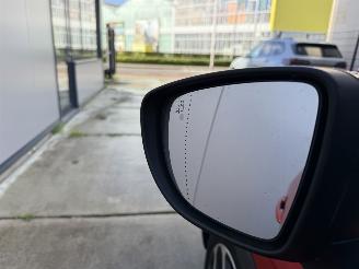 Renault Captur 0.9 TCE Intens -NAVI-CAMERA-PDC picture 17