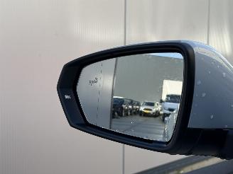 Volkswagen Polo 1.0 TSI R-Line Edition PANO - CAMERA - NAVI - CLIMA picture 16