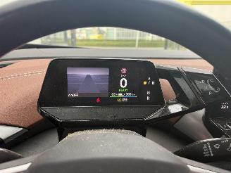 Volkswagen ID.5 Pro 77 kWh 204 PK-CRUISE-NAVI-PDC- VASTE PRIJS !! picture 17