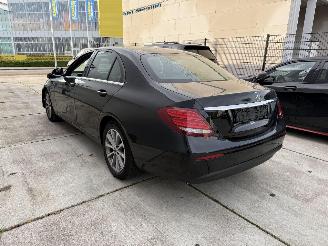 Mercedes E-klasse E200D 150PK - 122000km - NAVI - CAMERA - HUD picture 4