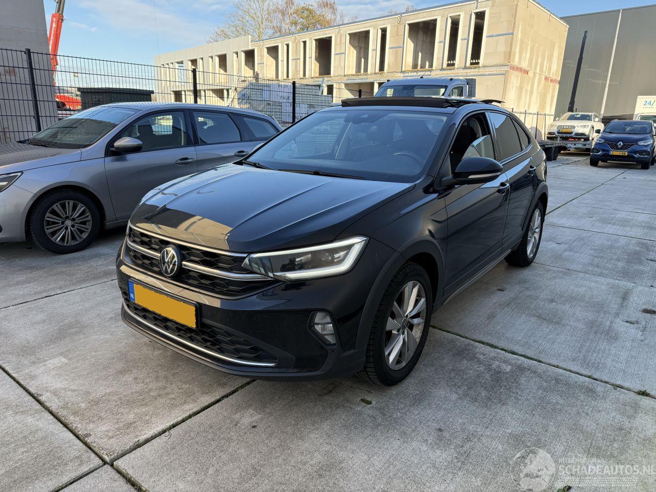 Volkswagen Taigo 1.0 TSI Life Business PANO - CAMERA - NAVI