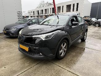 Toyota CH-R 1.8 Hybrid Active 98PK - CAMERA - CLIMA - LED picture 2