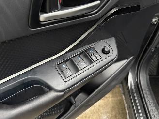 Toyota CH-R 1.8 Hybrid Active 98PK - CAMERA - CLIMA - LED picture 13
