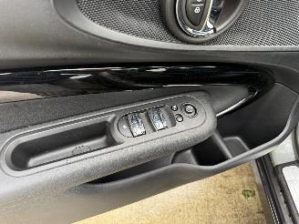 Mini Clubman 1.5 Cooper Buss Edition PANO-KEYLESS-NAVI-LED picture 14